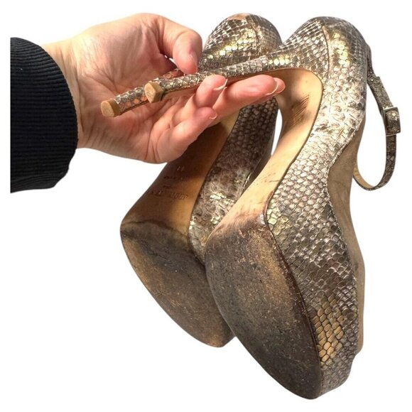 Authentic JIMMY CHOO Suede Snakeskin-Accented 5" high Pumps (SIZE 39) - Picture 5 of 10
